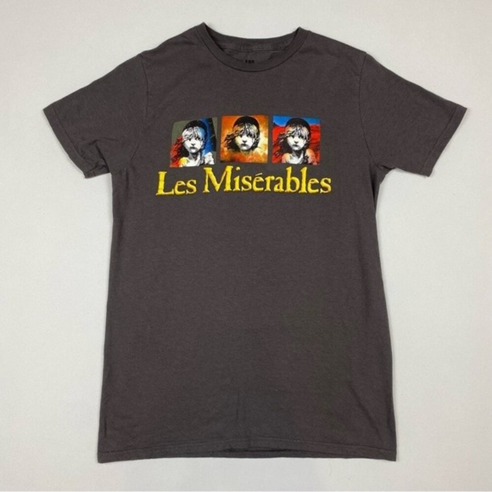 Broadway Musical Les Misérables‎ T-shirt